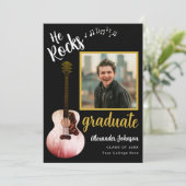 Faire-part Cool He Rocks Graduate Photo Modern Black Gold (Debout devant)