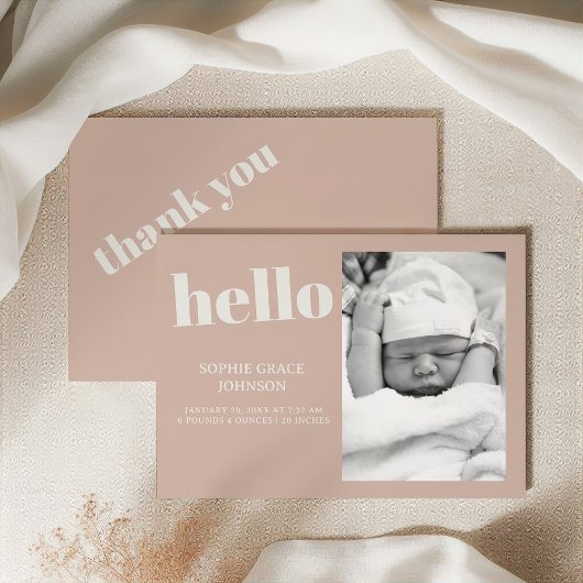 Faire-part de Baby Shower avec typographie en grès