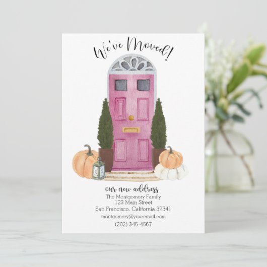 Faire-part de déplacement de la porte rose (Debout devant)