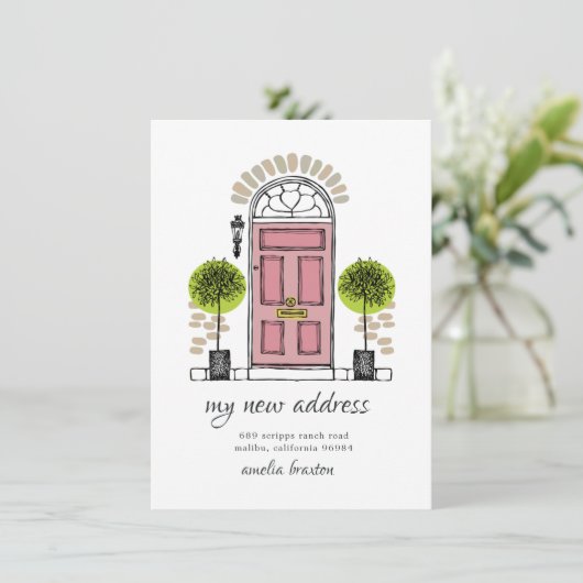 Faire-part de déplacement de porte rose (Debout devant)