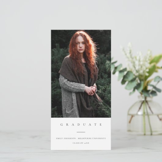 FAIRE-PART DE DIPLÔME PHOTO MINIMAL PROPRE CHIC (Debout devant)