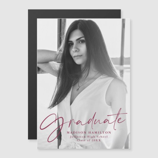 Faire-part de graduation élégante Maroon Script (Devant / Derrière)