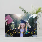 Faire-part de graduation en calligraphie or modern (Debout devant)