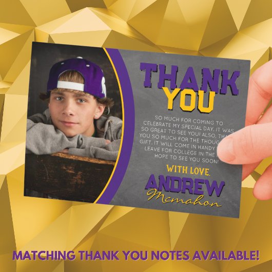 Faire-part de graduation en tableau rouge et or