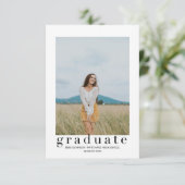 Faire-part de graduation en typographie moderne (Debout devant)