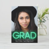 Faire-part de graduation moderne en néon vert (Debout devant)