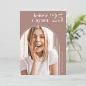 Faire-part de graduation photo Arch moderne (Debout devant)