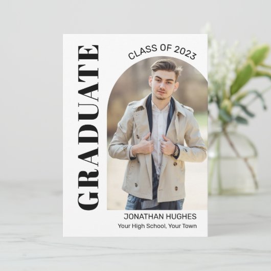 Faire-part de graduation photo moderne (Debout devant)