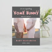 Faire-part de grossesse de Pâques photo drôle lapi (Debout devant)