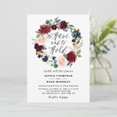 Faire-part de mariage à couronne florale bleue et (Debout devant)