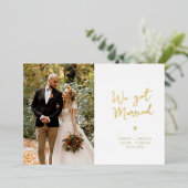 Faire-part de mariage à l'écriture dorée (Debout devant)