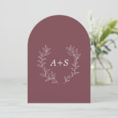 Faire-part de mariage à monogramme arqué à feuille (Debout devant)