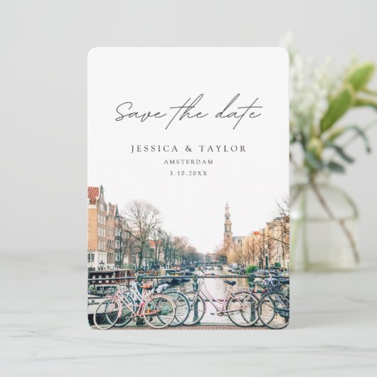 Faire-part de mariage Amsterdam à conserver la dat (Debout devant)