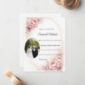 Faire-part de mariage avec verdure et arche élégan (Devant/Arrière en situation)