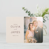 Faire-part de mariage beige romantique (Debout devant)