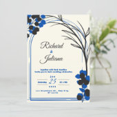 faire-part de mariage blanc avec fleurs bleues (Debout devant)