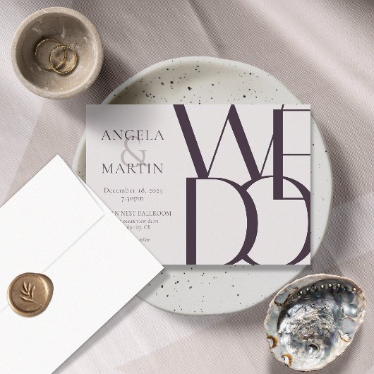 Faire-part de mariage d'aubergine en gras minimali