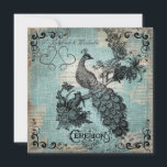 Faire-part de mariage de Peacock à écaille bleue<br><div class="desc">Notre faire-part de mariage carré personnalisable Blue Crosshatched Vintage Peacock est une invitation parfaite à tous ceux qui aiment les designs vintages et les paons. Avec un arrière - plan à écailles bleues, tourbillonne sur les quatre coins avant, un paon vintage, des coeurs et des espaces, vous pouvez facilement ajouter...</div>