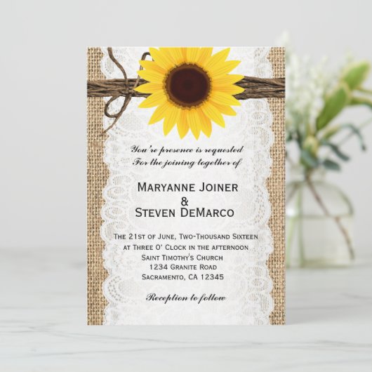 Faire-part de mariage de tournesol de Burlap rusti (Debout devant)