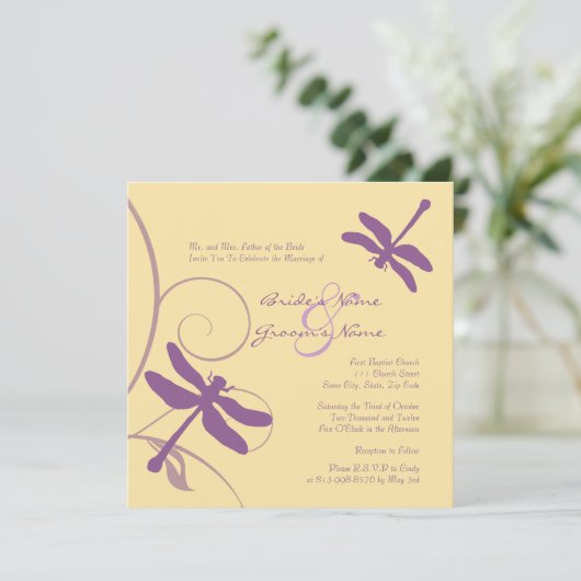 Faire-part de mariage des libellules violettes et (Debout devant)