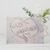 Faire-part de mariage écriture de plage pour jeune (Debout devant)