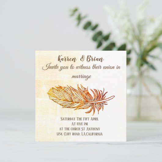 Faire-part de mariage en plumes dorées (Debout devant)