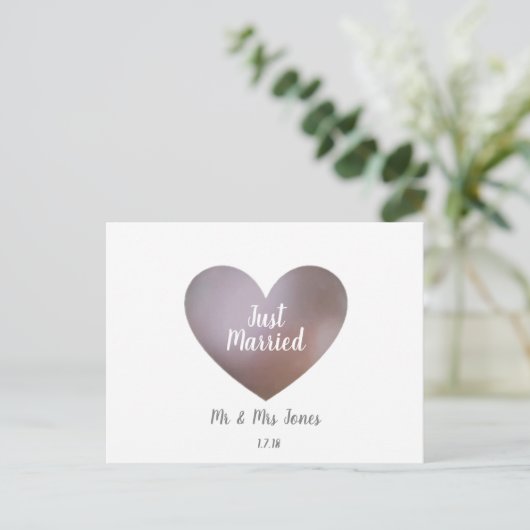 Faire-part de mariage perle et violet en forme de (Debout devant)