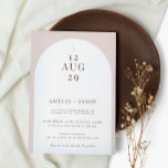 Faire-part de mariage photo minimaliste moderne en<br><div class="desc">Conçu pour se coordonner avec notre collection moderne Boho Arch, ce faire-part de mariage moderne présente l'arche tendance et populaire en blanc sur arrière - plan beige rose, associée à des caractères de script. La photo au verso de la carte peut être modifiée ou supprimée. Pour une personnalisation plus avancée...</div>