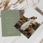 Faire-part de mariage photo verte de Sage moderne<br><div class="desc">Conçu pour coordonner avec pour la collection de Faire-part de mariage "Modern Classic". Pour modifier les détails,  cliquez sur "Personnaliser". Voir le lien de collection sur cette page pour voir tous les éléments correspondants dans ce magnifique design ou voir la collection ici : https://bit.ly/3H2bCfh</div>