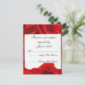 Faire part de mariage roses rouges RSVP (Debout devant)