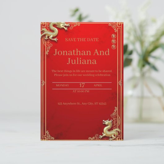 Faire-part de mariage rouge aux accents or (Debout devant)