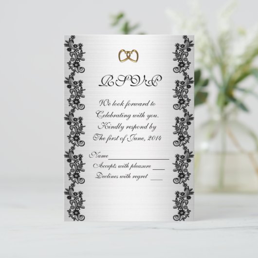 Faire-part de mariage RSVP Satin look noir appliqu (Debout devant)