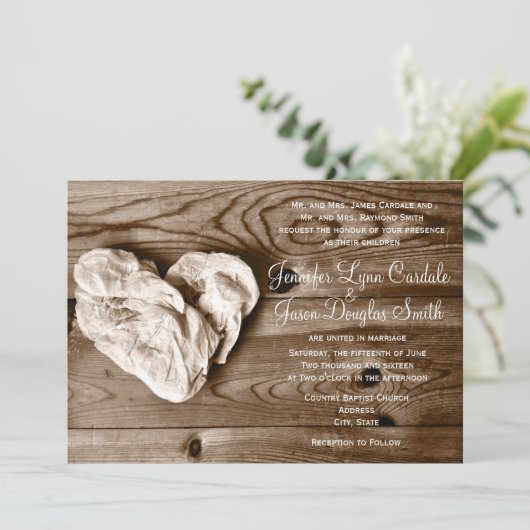 Faire-part de mariage rustique de l'étable en bois (Debout devant)