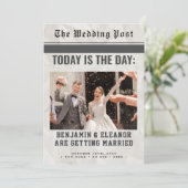 Faire-part de mariage sur papier journal rétro vin (Debout devant)