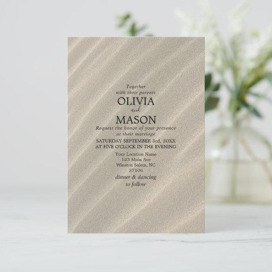 Faire-part de mariage texturée de sable de plage (Debout devant)