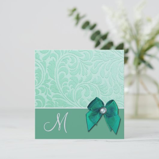 Faire-part de mariage vert en bon état de (Debout devant)