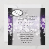 Faire-part de mariage violet de monogramme de coup (Dos)