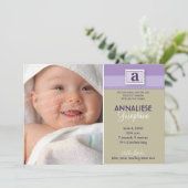 Faire-part de naissance à monogramme timbré :: vio (Debout devant)