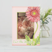 Faire-part de naissance avec photo de gerbera rose (Debout devant)