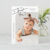 Faire-part de naissance avec photo et écriture mod (Debout devant)
