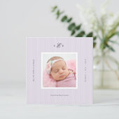 Faire-part de naissance avec photo et monogramme m (Debout devant)