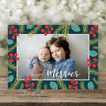 Faire-part de naissance Berries Pine More the Merr<br><div class="desc">Annoncez l'arrivée de votre petit bout et envoyez vos vœux de fêtes en même temps avec ces cartes de fêtes magnifiquement conçues par Orabella Prints ! Des modèles de photo sur le recto et le verso ! Le verso contient également des modèles de texte pour toutes les informations de naissance...</div>