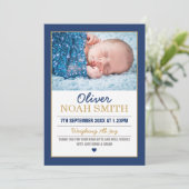 Faire-part de naissance de bébé garçon/carte de re (Debout devant)