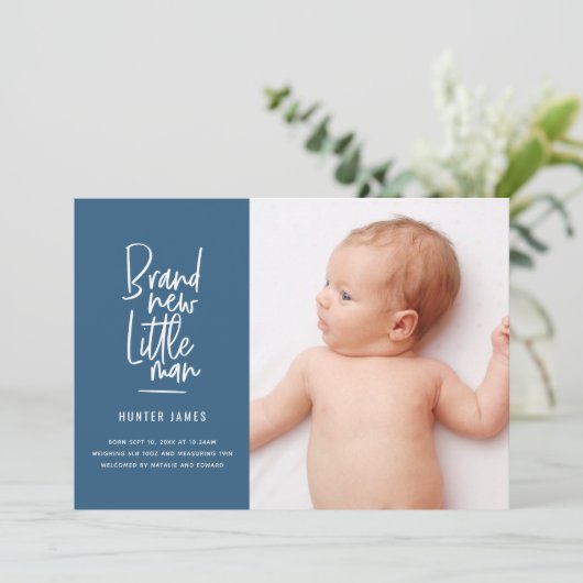 Faire-part de naissance de bébé garçon dessiné à l (Debout devant)