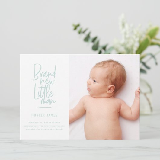 Faire-part de naissance de bébé garçon dessiné à l (Debout devant)