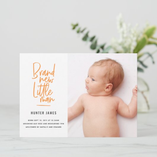 Faire-part de naissance de bébé garçon dessiné à l (Debout devant)