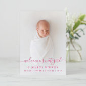 Faire-part de naissance fille rose coeurs écriture (Debout devant)