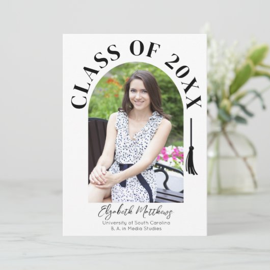 Faire-part de remise de diplôme à cadre arqué (Debout devant)