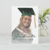 Faire-part de remise de diplôme avec écriture vert (Debout devant)