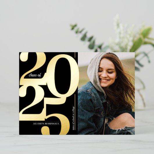 Faire-part de remise de diplôme en or noir pour l' (Debout devant)